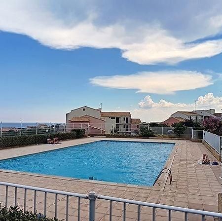 Appartement T3 Avec Terrasse Donnant Sur La Mer Sur Saint Pierre La Mer 外观 照片